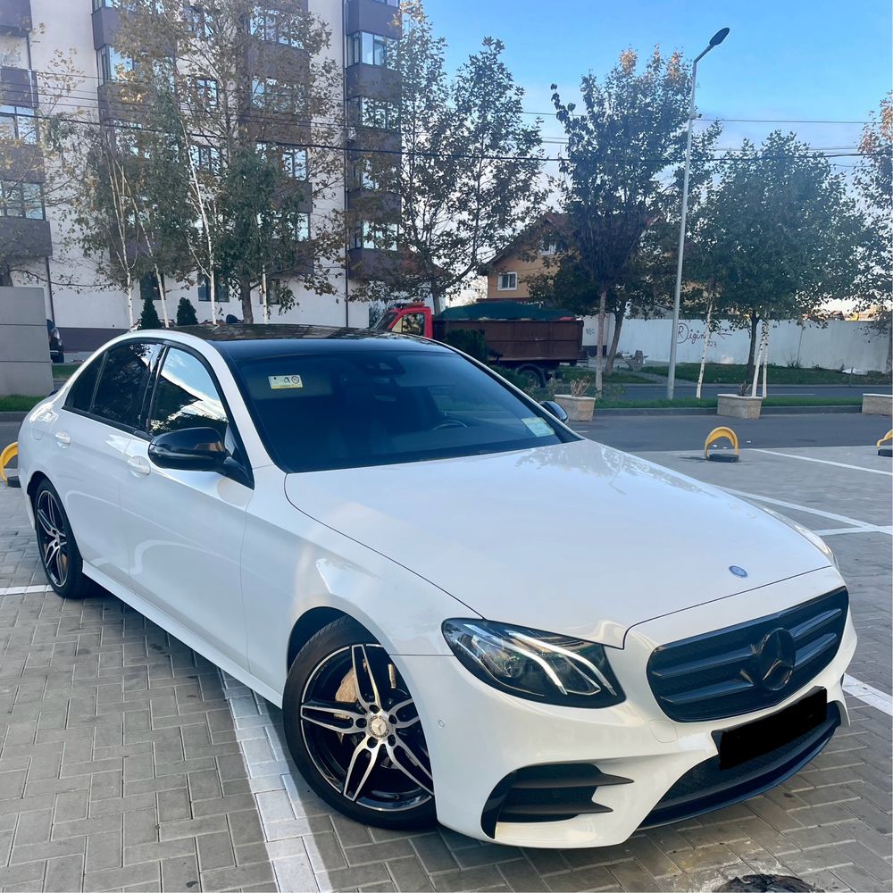 Mercedes E Class W213 Pack Amg  (Primul Proprietar)