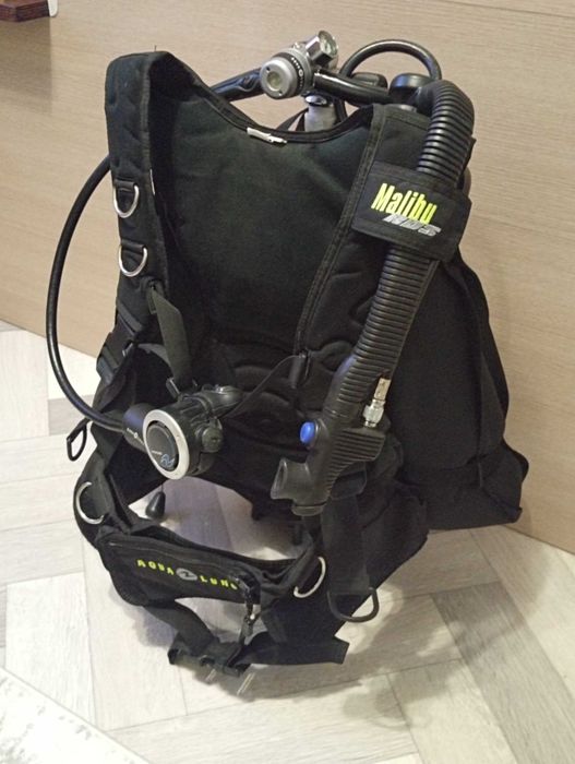 Итальянский акваланг для дайвинга Aqualung.