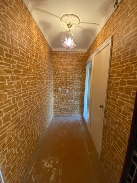 Srochno Bekobod 13- daxada kv sotiladi