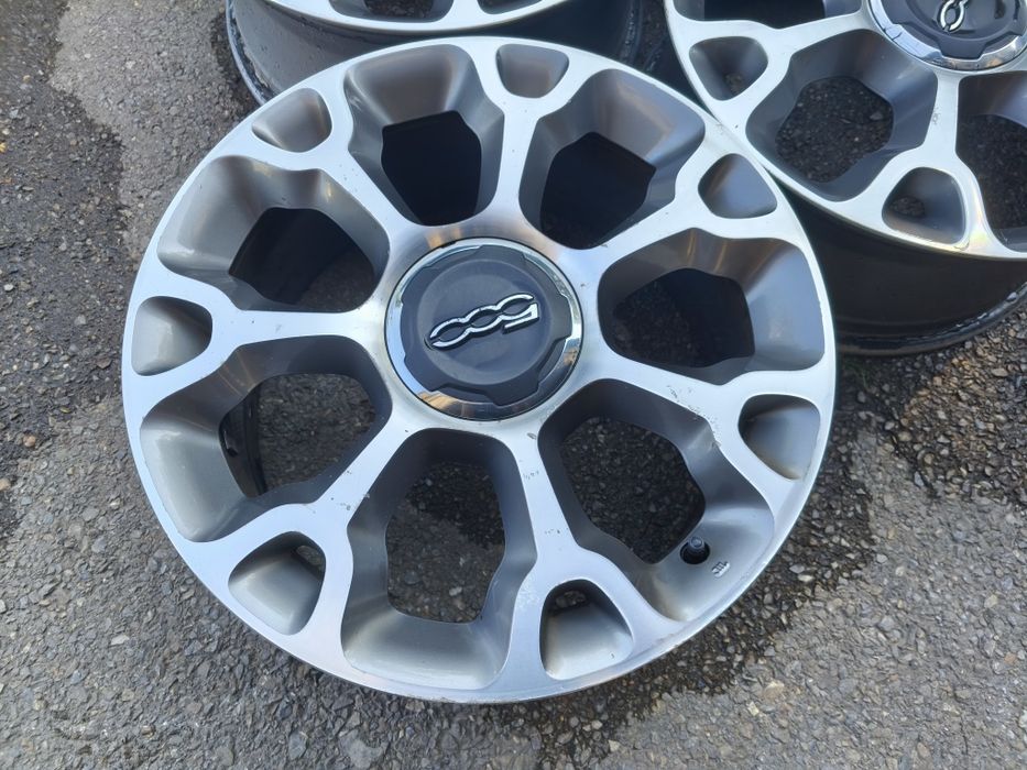 17" оригинални алуминиеви джанти за Fiat 500 L