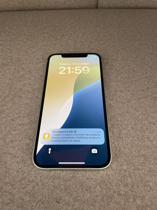 Продам iPhone 12 128