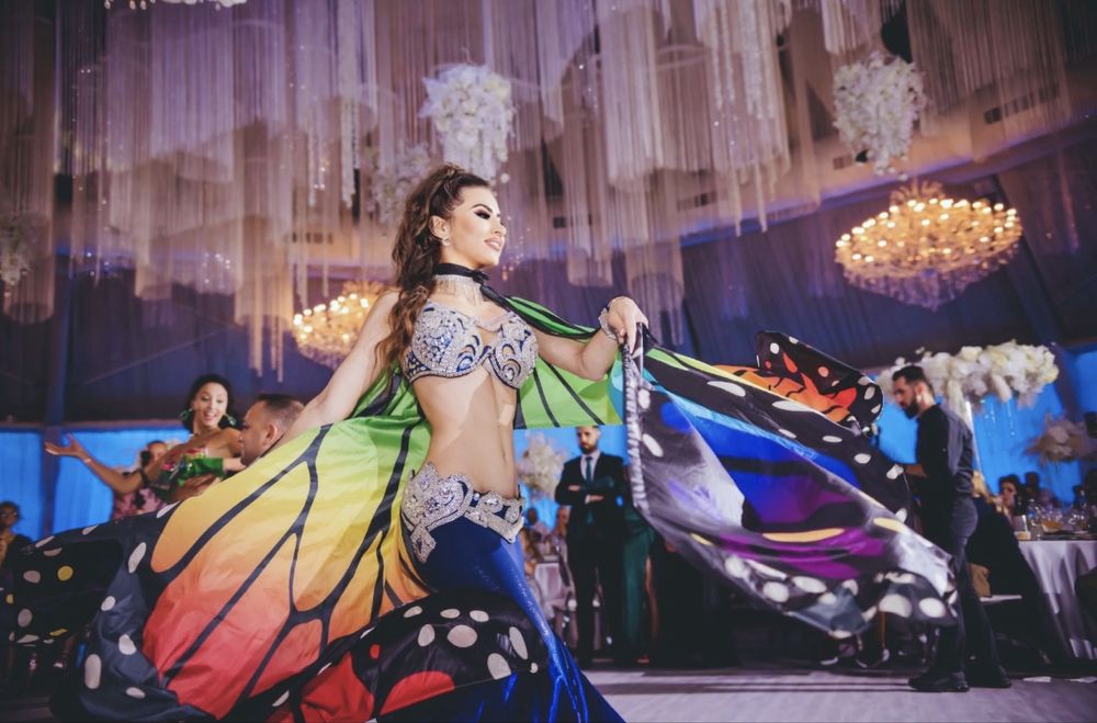 Dansatori profesionisti