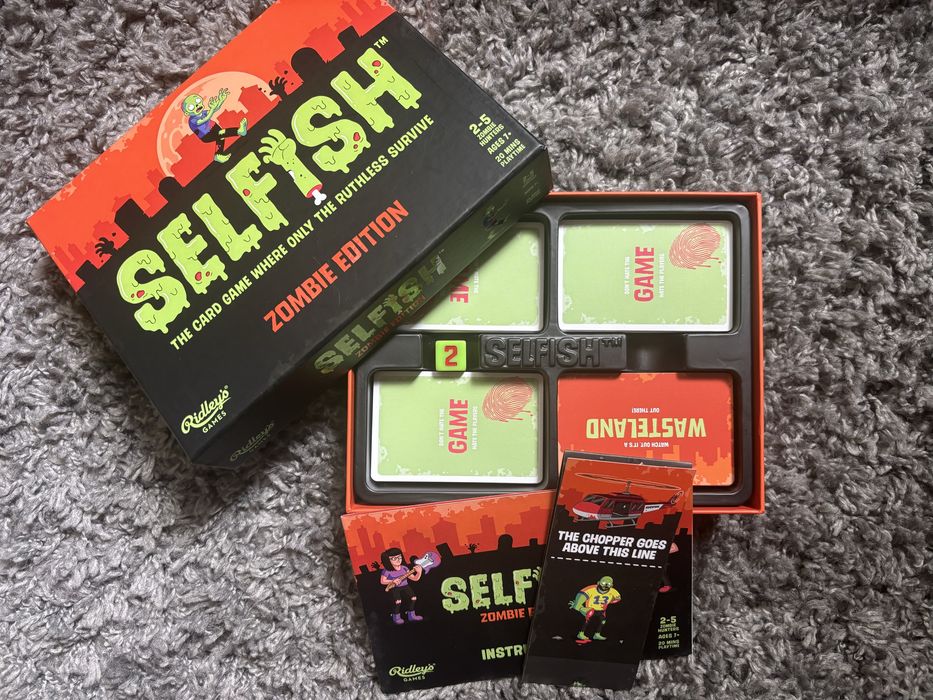 Настолна игра Selfish zombie edition