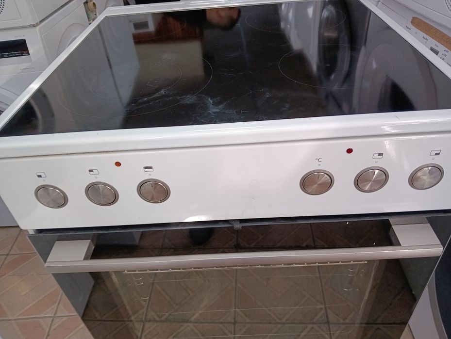 Свободно стояща печка с керамичен плот Asko 2 години Гаранция!