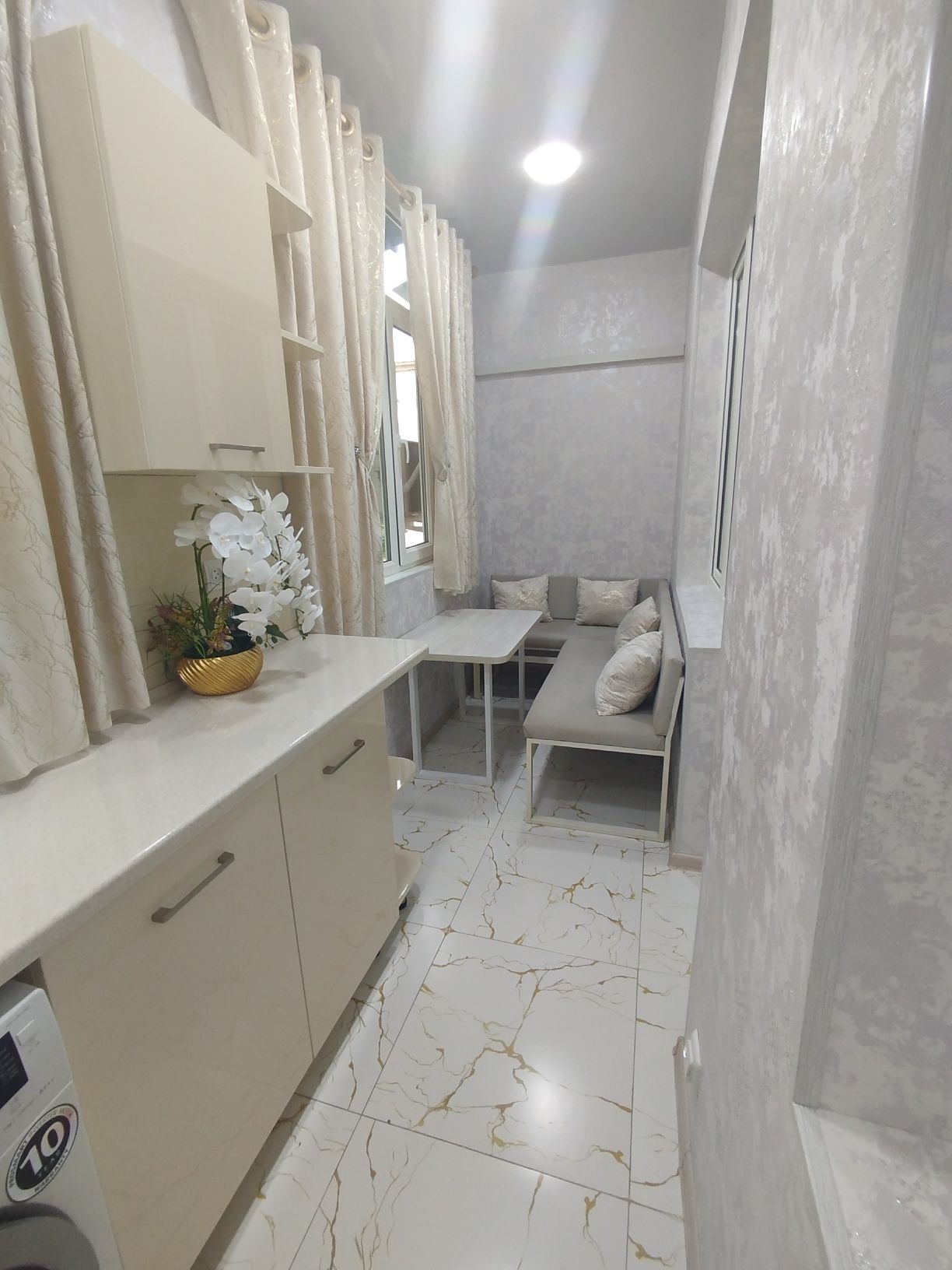 Юнусабад  продажа  своя! 2в3х/3/4. 13 КВ Ахмад Дониш.Ипотеки нет.