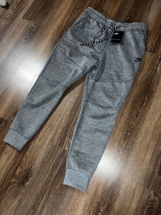 Pantaloni trening Nike tech