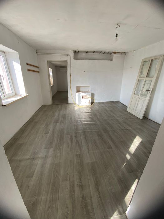 Чеховтан времянки жалдаймыз еки болме бир еки адамга