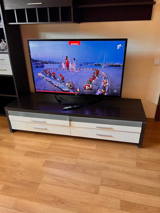 3D - TV Smart LG, 139cm (55') Full-HD (fara ochelari activi)