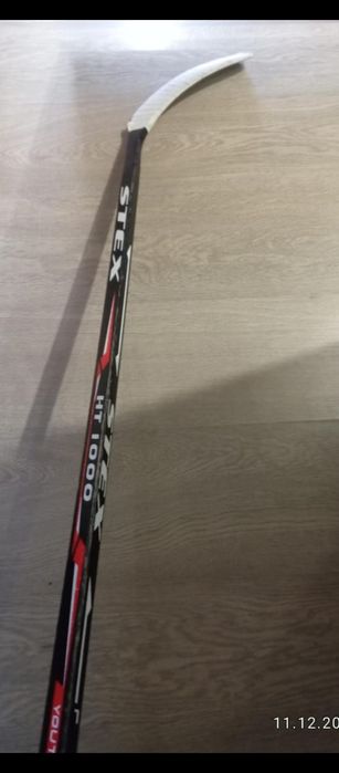 Клюшка хоккейная левый хват можно торг