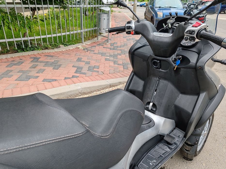 Piaggio MP3 400 lt ie