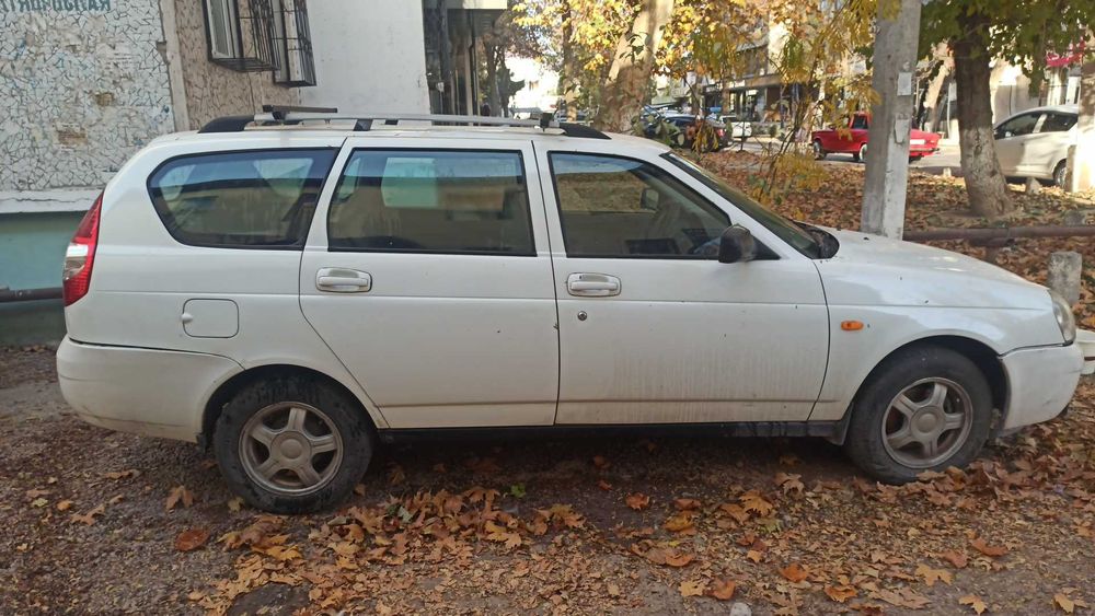 Лада Приора 2010