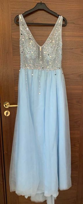 Синя бална рокля