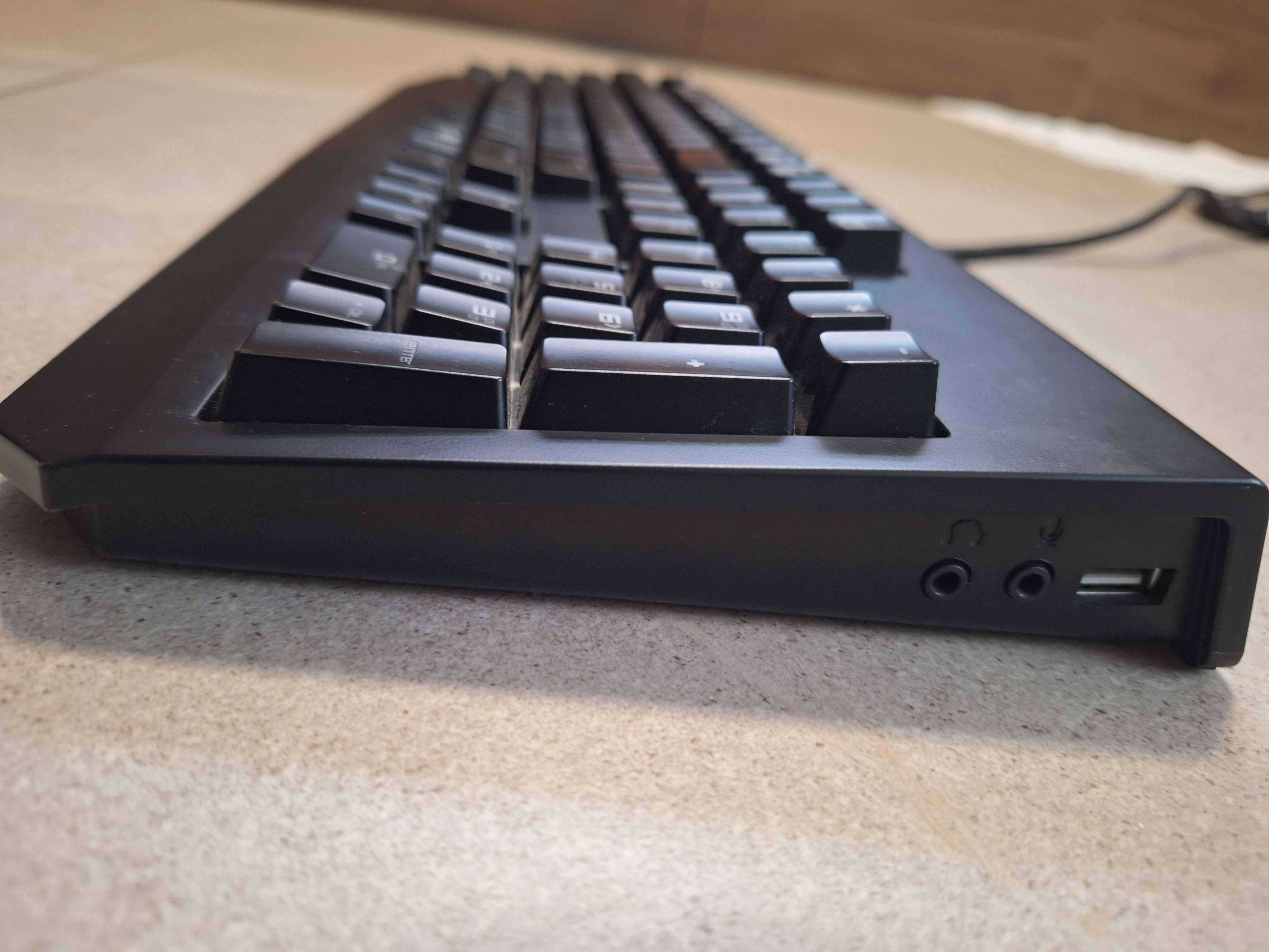 Razer Blackwidow Chroma - Механична Геймърска Клавиатурата