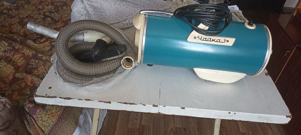 Пылесос Чайка-3 советский рабочий, клавиатура