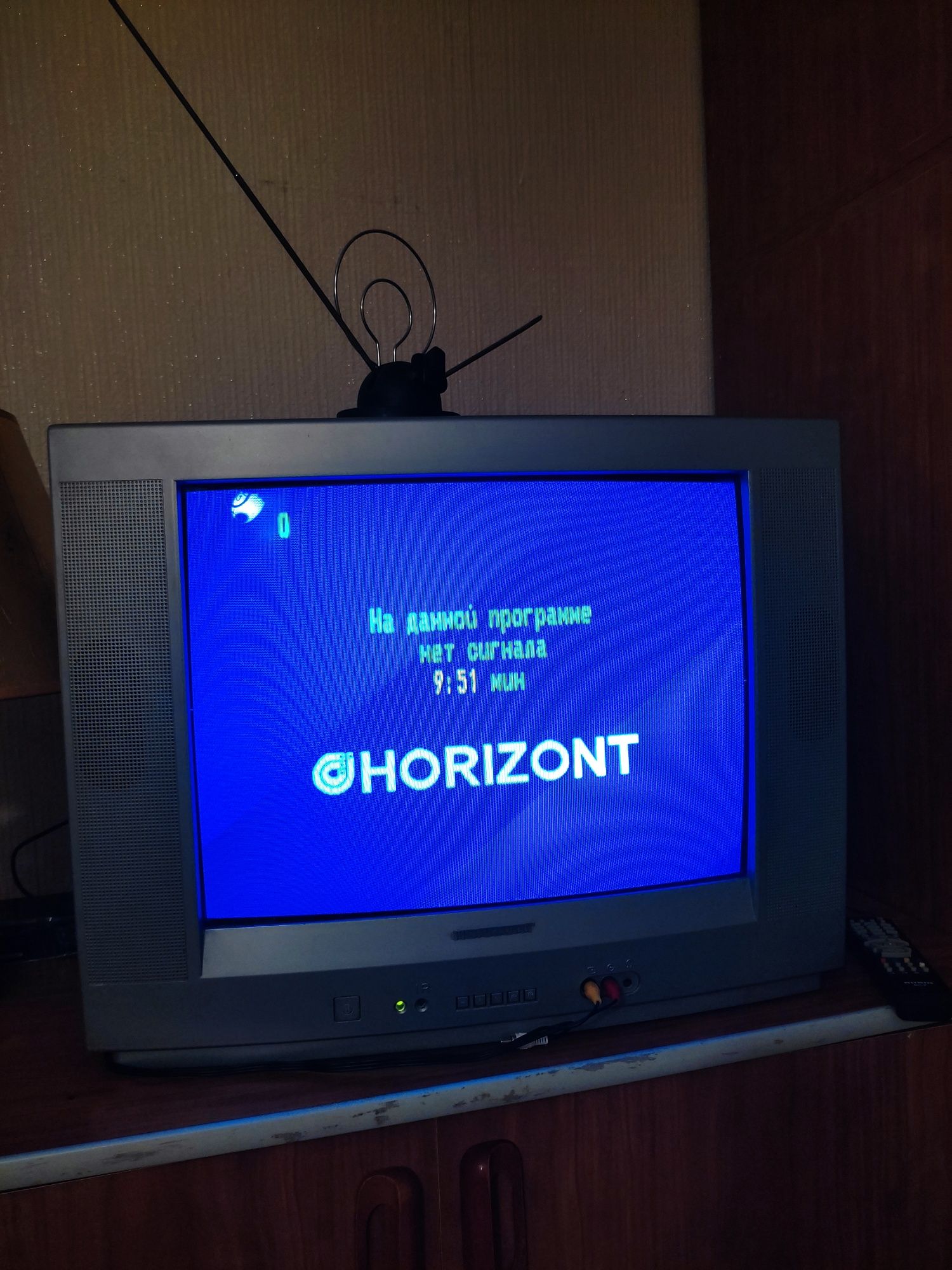 Телевизор HORIZONT и Самсунг
