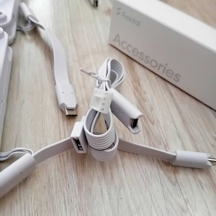 Fractal Momentum 12 rgb white (3бр. комплект)