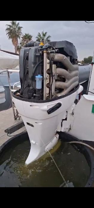 Motor Johnson 140 cp