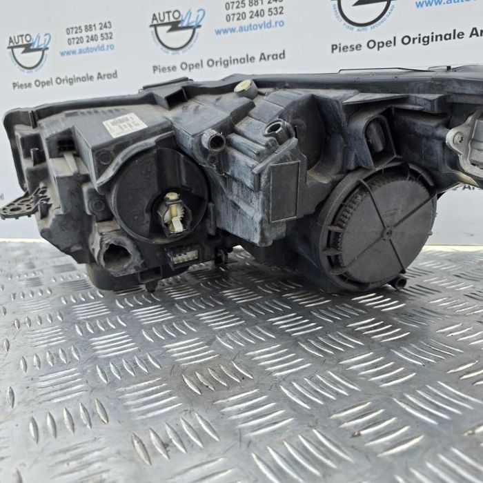 Far dreapta full led Opel Crossland X