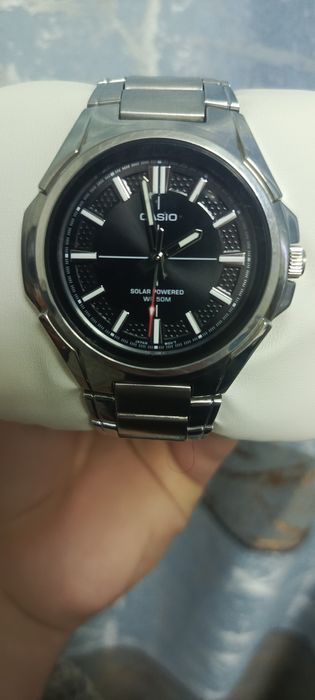 Продам часы CASIO  оригинал со всей документацией
