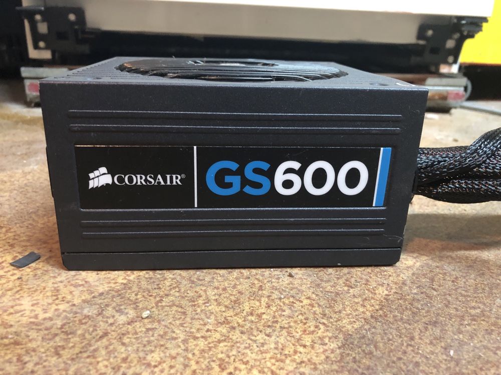 Захранване Corsair GS600W