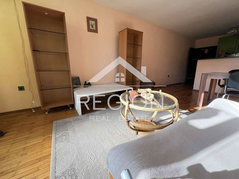 Дава се под наем Двустаен апартамент в Варна, Колхозен пазар - 65 кв.м за 433.5 € - Снимка #2