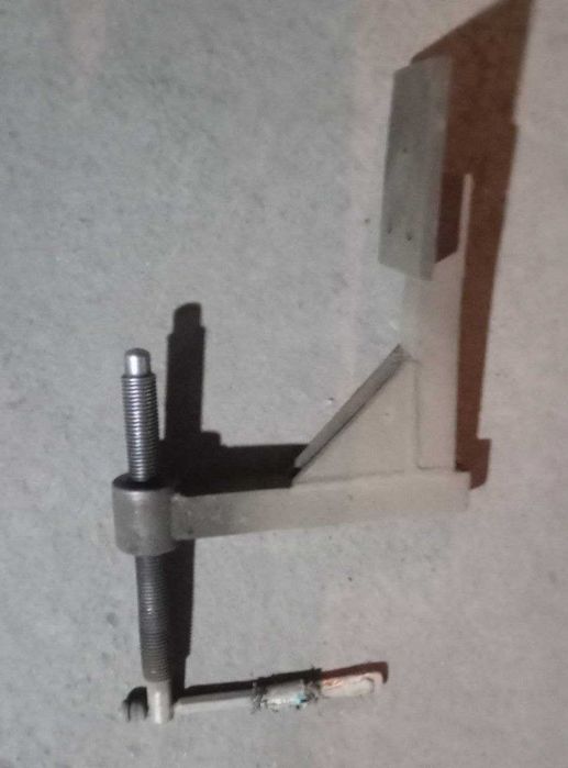 Зажимы железные. Барашковые. Комплект.