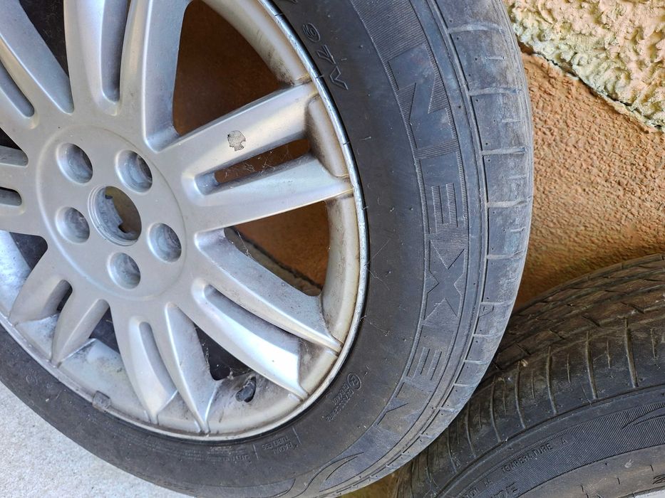 комплект зимни и летни гуми, 4 ал. джанти  и резервна гума бастун