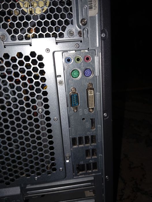 Fujitsu Calculator, Unitate PC i3, 4GB RAM, SSD