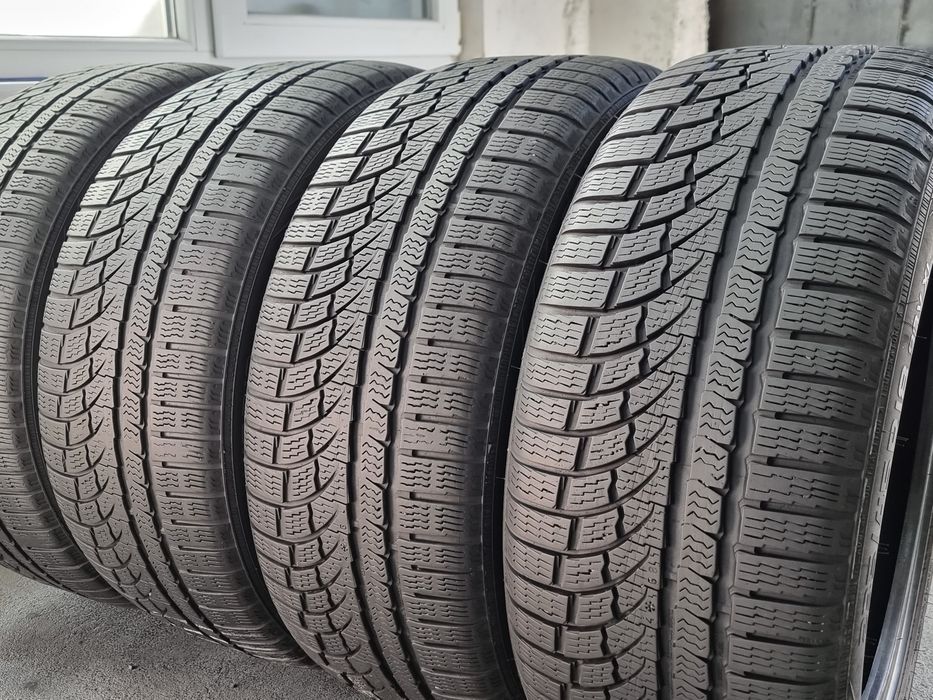 235/45/18 Nokian 4Броя: 400лв 7мм