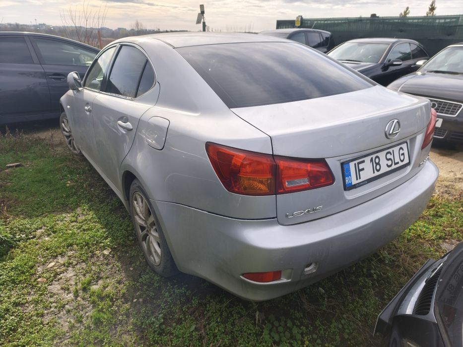 Lexus is 220 volan stânga 2.2 diesel manual