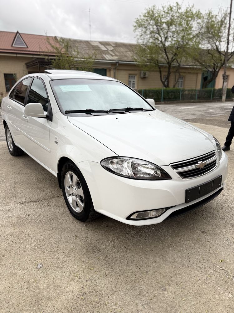 Chevrolet Jentra 3-P elegant plus Metan pakalena Yumshoq balon yangi
