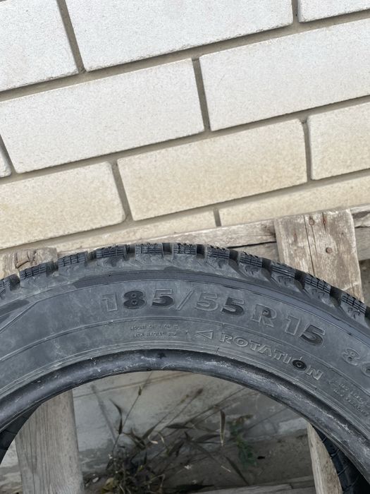 Продается зимние шины(шипы) 185/55/15 Nordman 5(Nokian)