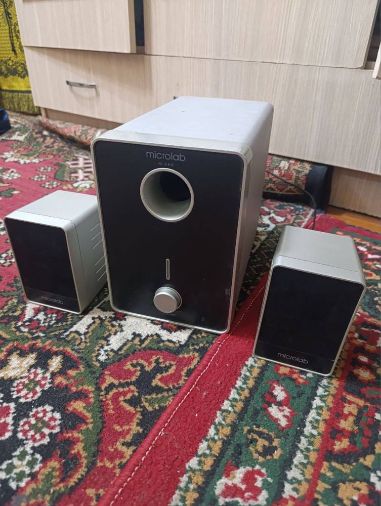 Microlab центр в хорошем состояние
