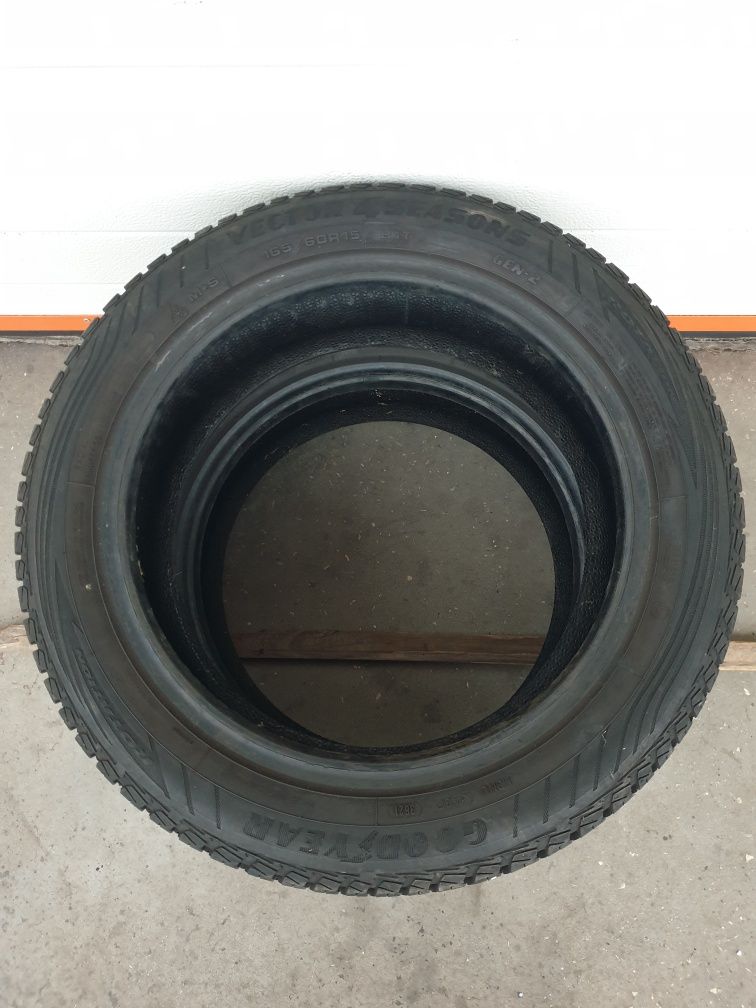 Всесезони гуми 2 броя GOODYEAR Vector4seasons 165 60 R15 дот 3621