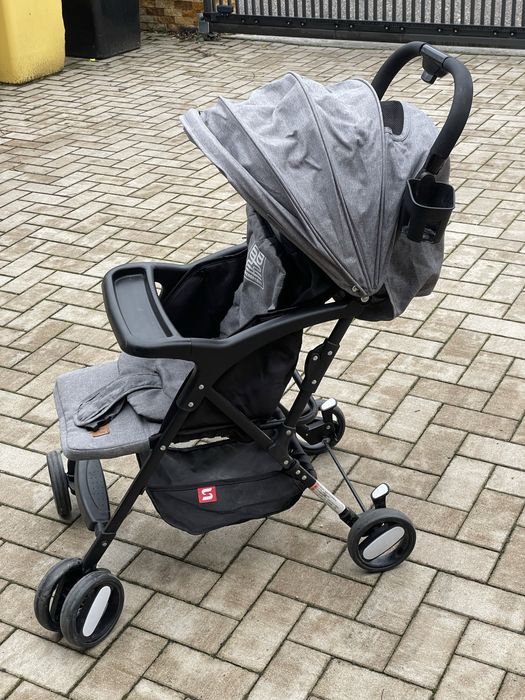 Vand carucior pentru vacante