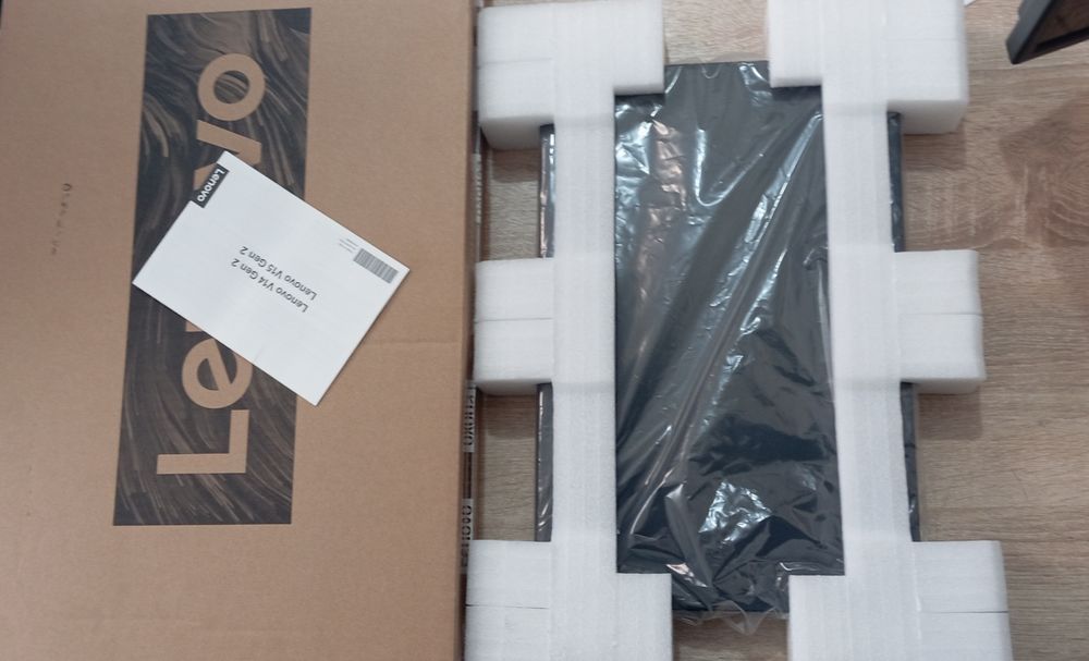 Ноутбук Lenovo янги