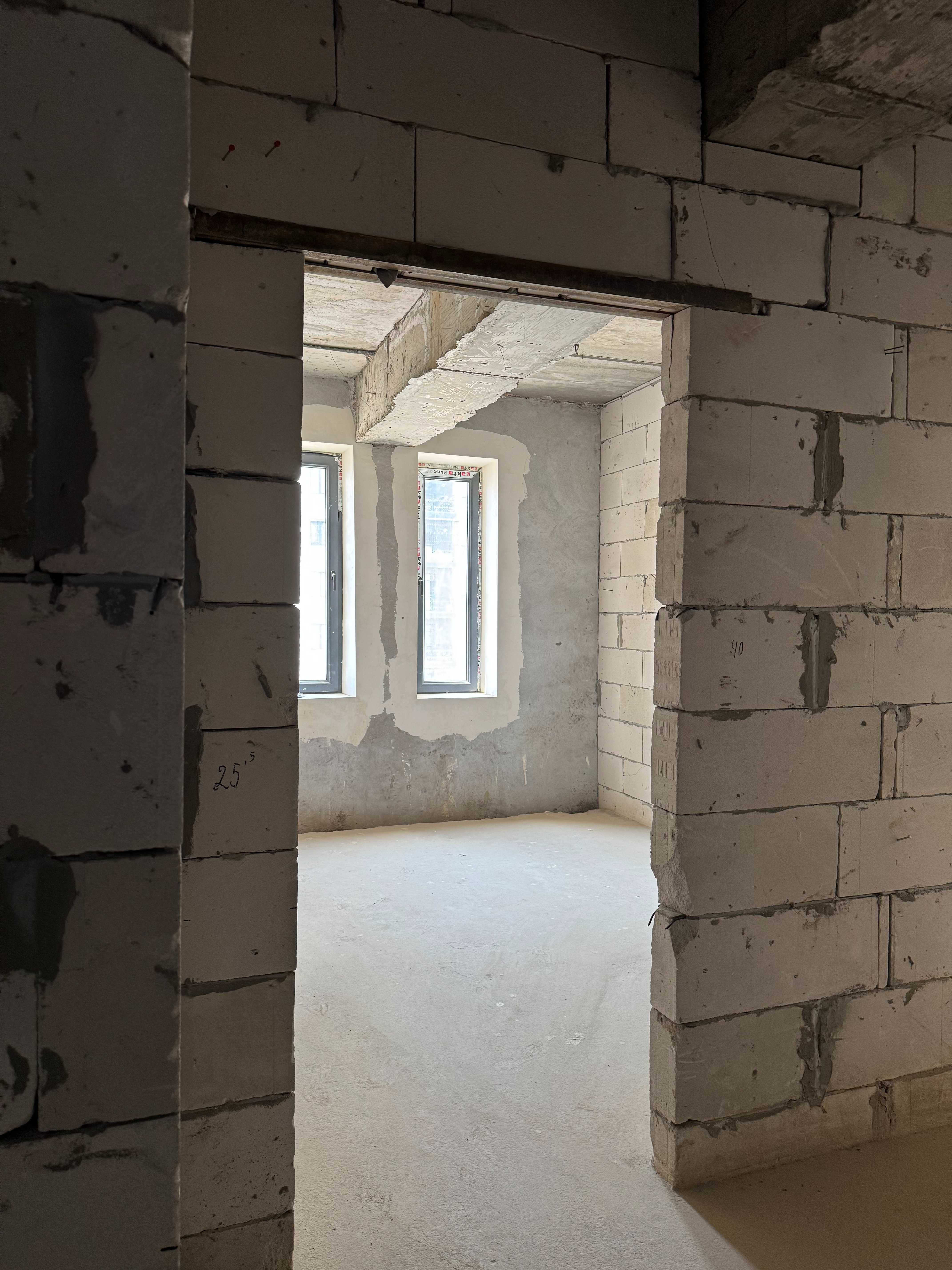 Продаётся 3-комнатная квартира, Юнусабад, ул. Коракул, 2/3 дом.