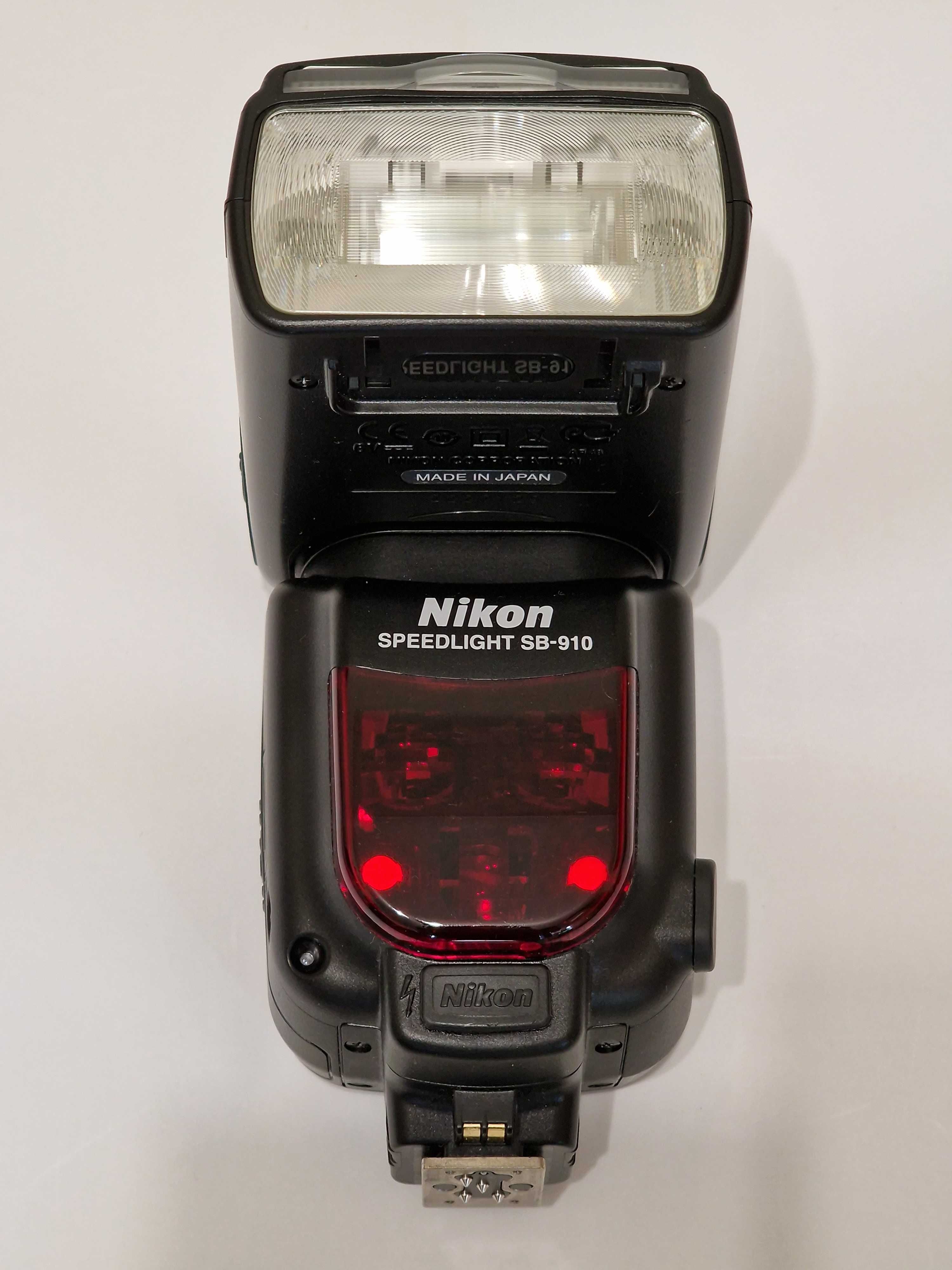 Blitz Nikon SB910 + battery pack + 1 set acumulatori maha powerex PRO