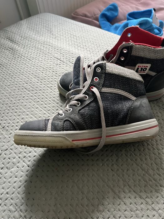 Bocanci bombeu Elten10