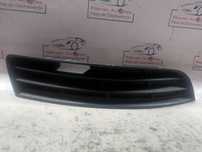 grila proiector stanga volkswagen passat b6  2006