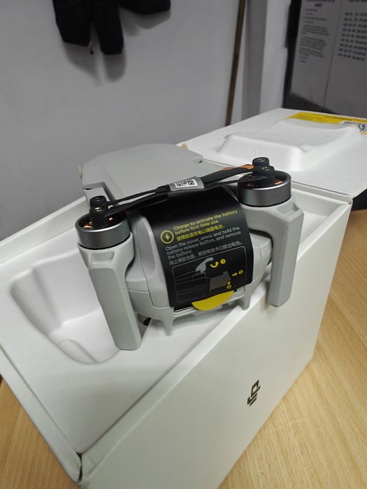 Drona Dji mini 4k noua (m3)