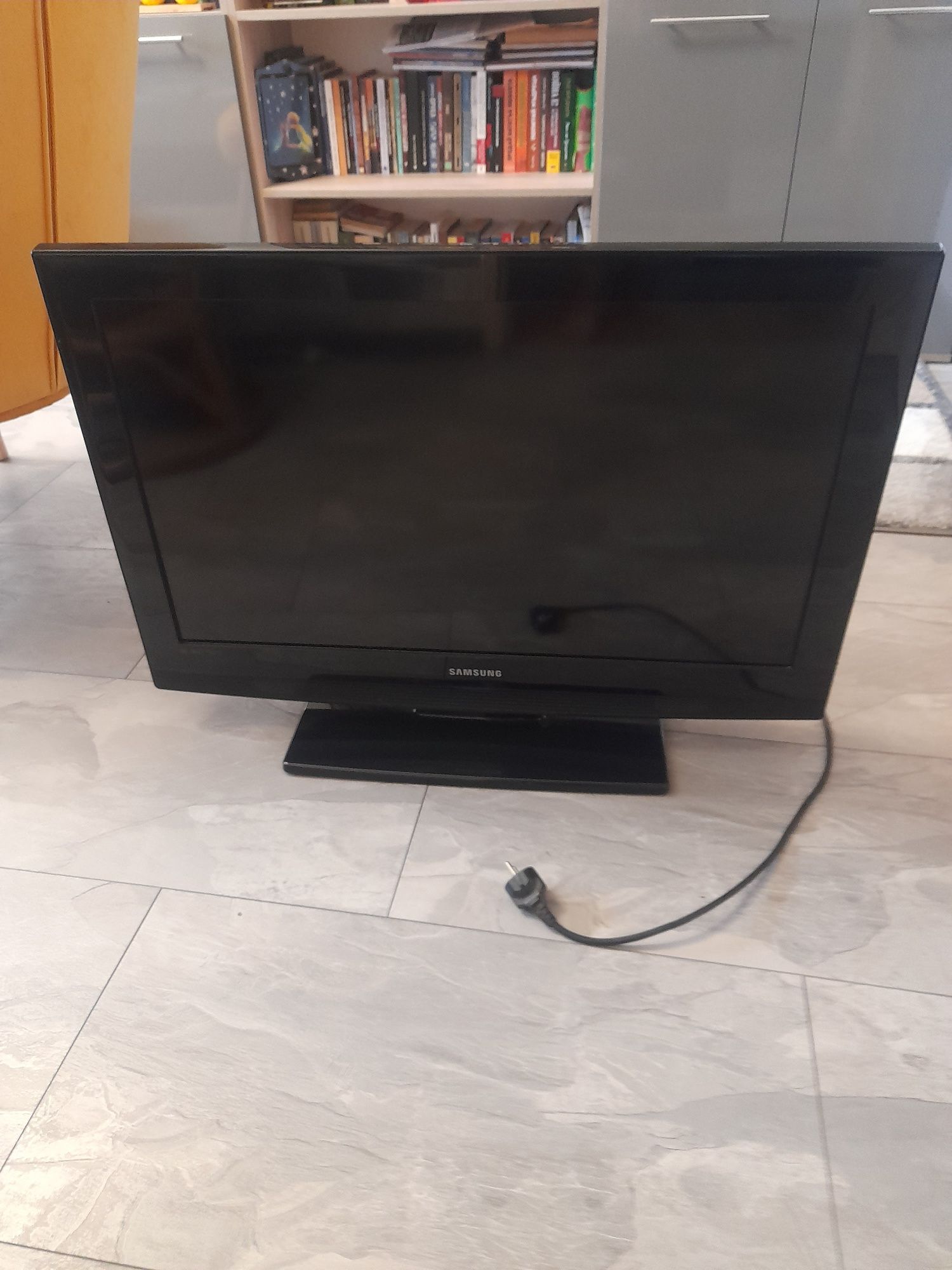 TV SAMSUNG 32 инча