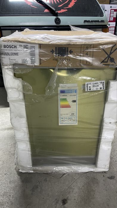 Новая  посудомоечная машина BOSCH