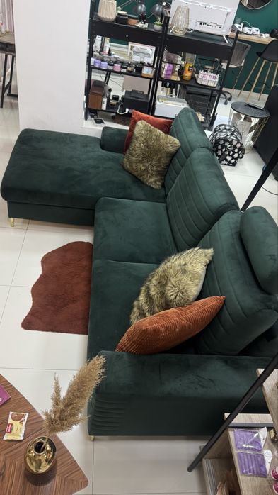 Диван триместен кадифе