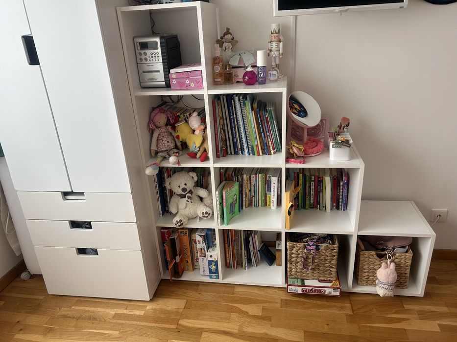 Гардеробче STUVA, Ikea и рафтове за книги