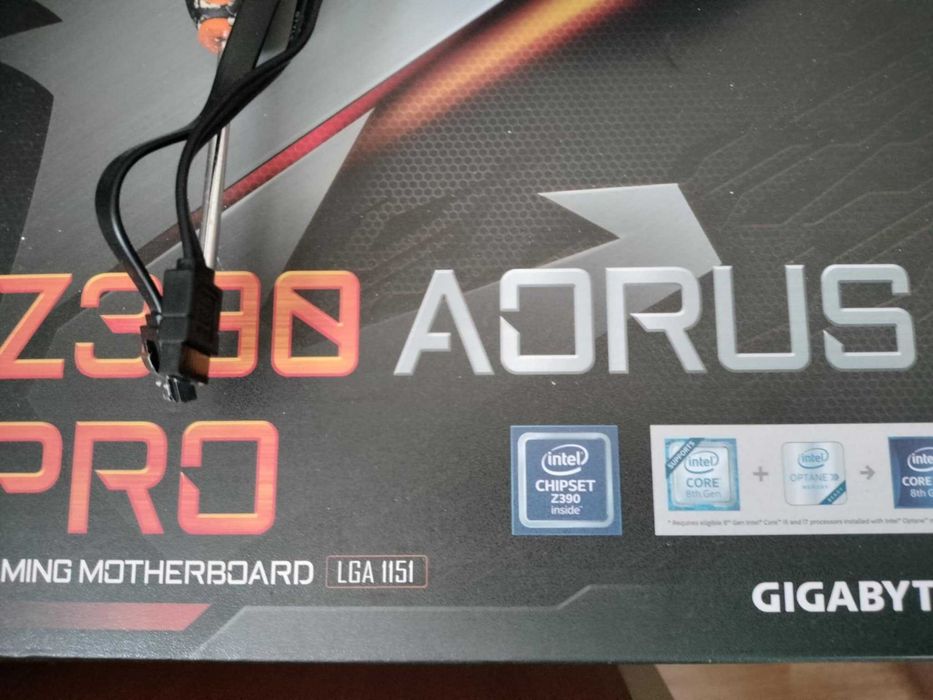 Kit   Intel Core i7-9700K, 4700 MHz