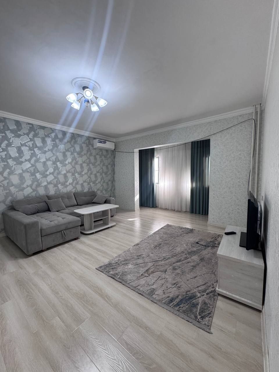 Yunusabad 4 kvartal 2 xona 7 etaj (62²) sotiladi