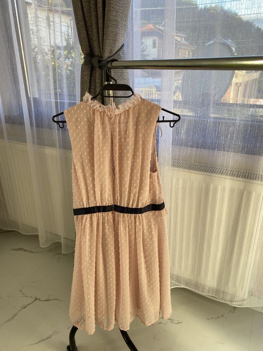 Дамски рокли нови два цвята син и розов