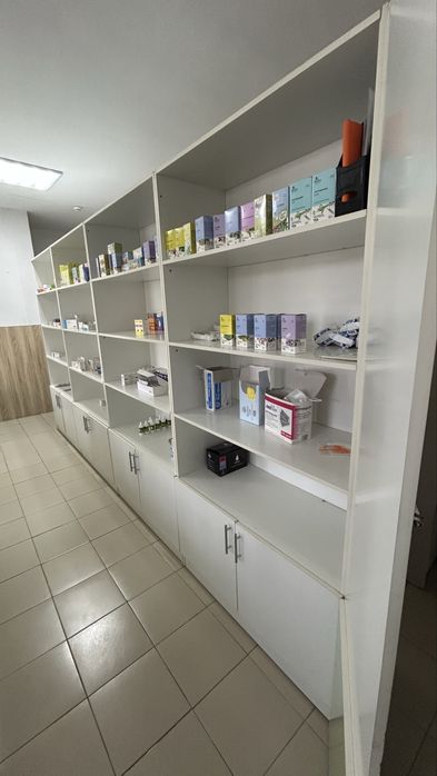 Шкафы для торговли