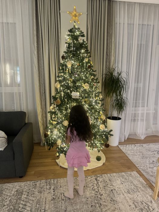 Ёлка искуственная